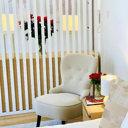 Apartament w centrum miasta z darmowym parkingiem dla dwojga -Apartamenty Pod Złotym Lwem IV Kłodzko Zewnętrze zdjęcie