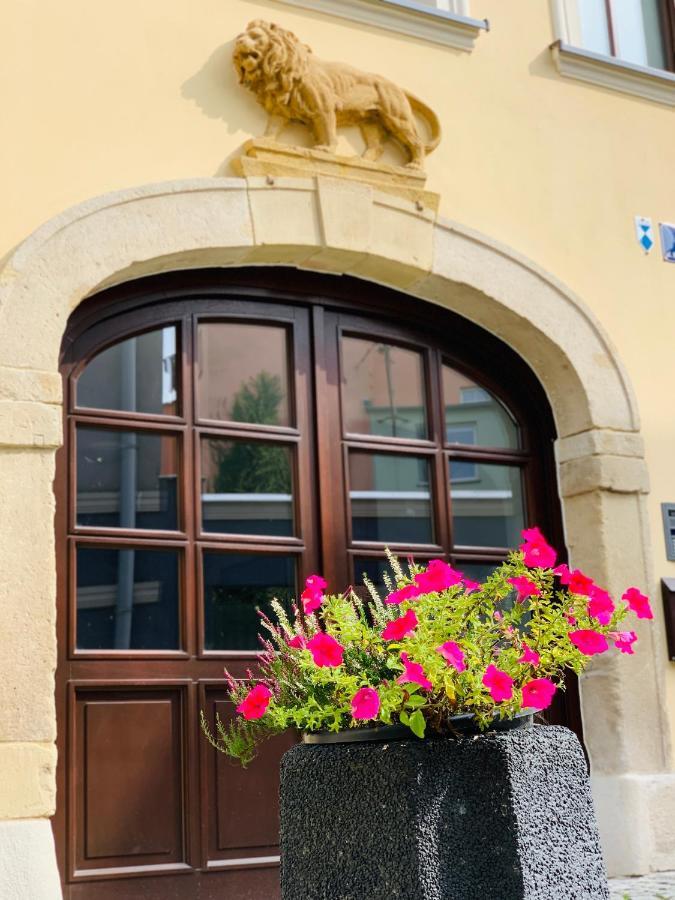 Apartament w centrum miasta z darmowym parkingiem dla dwojga -Apartamenty Pod Złotym Lwem IV Kłodzko Zewnętrze zdjęcie