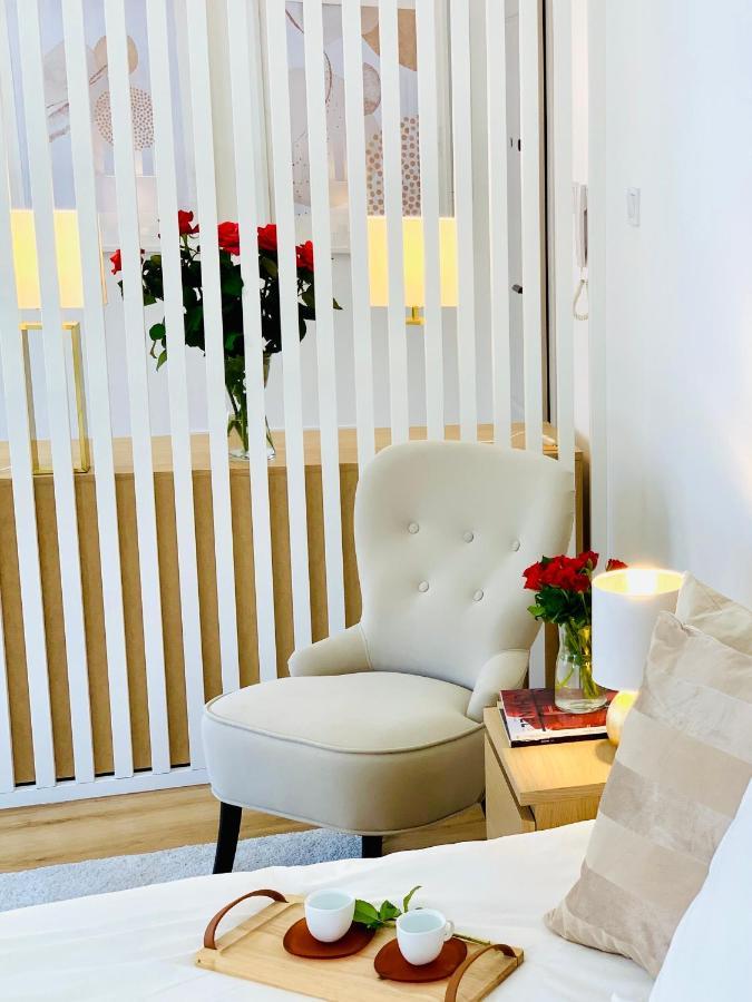 Apartament w centrum miasta z darmowym parkingiem dla dwojga -Apartamenty Pod Złotym Lwem IV Kłodzko Zewnętrze zdjęcie