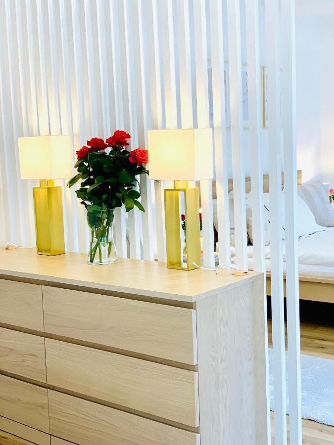 Apartament w centrum miasta z darmowym parkingiem dla dwojga -Apartamenty Pod Złotym Lwem IV Kłodzko Zewnętrze zdjęcie